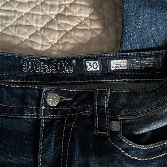Miss Me Ankle Skinny Jeans with Embroidered Pocket - Picture 2 of 9